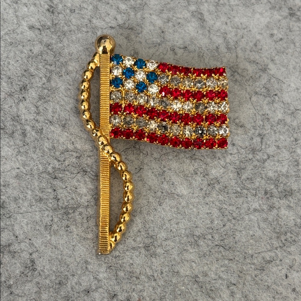 Patriotic Flag Brooch with Crystals